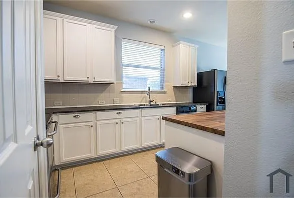 1412 Kittyhawk Dr — Photo 16