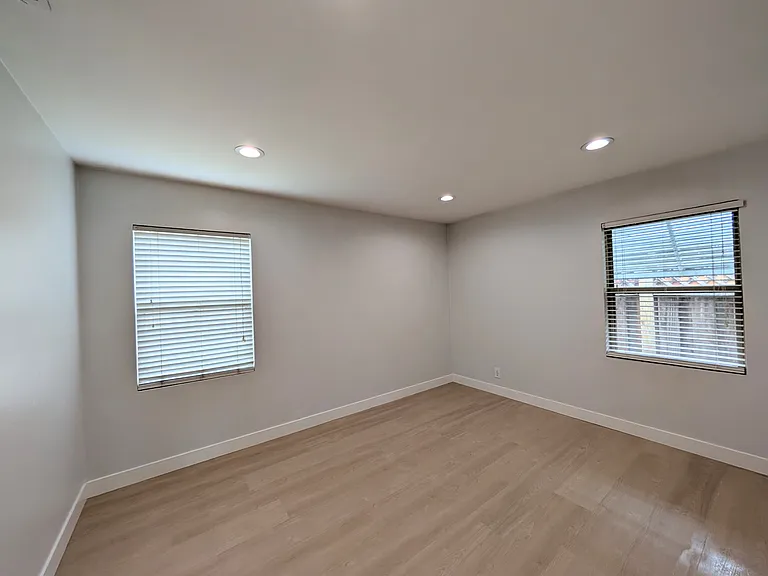 415 E Arbor Ave — Photo 17
