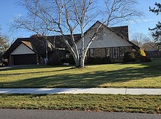 121 Eastowne Dr, Ottawa, OH 45875