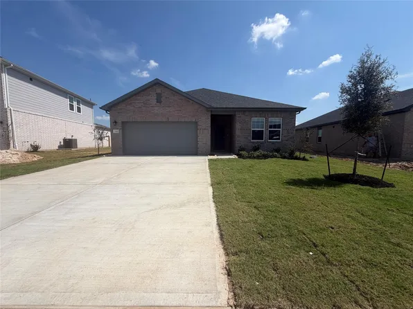 3305 Nautical Mile Dr, Dickinson, TX 77539