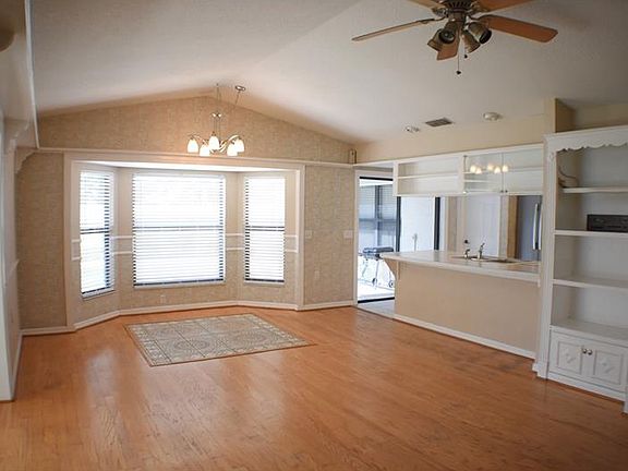 2nd image of 1412 Covey Cir S