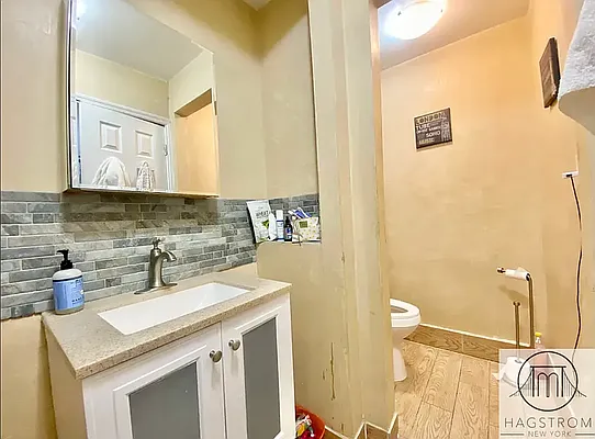 Rented by Hagstrom Management Inc | media 13