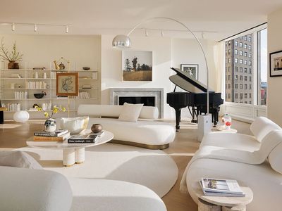 1 Wall St APT 3301, New York, NY, 10005