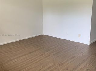 New Hampton At Century, Hollywood, FL 33027