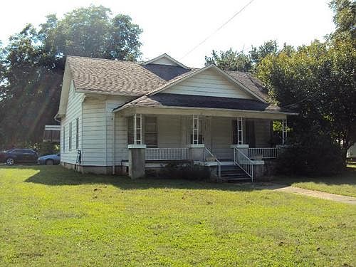 1st image of 3123 Catawba St