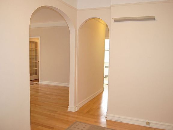 2nd image of 117-01 Park Ln S APT D2e