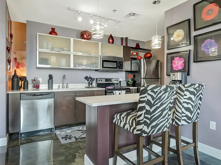 2115 Yeaman Pl #304 — Photo 7
