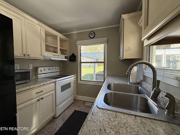 5th image of 1379 Byrd Cir