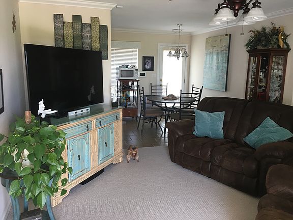 4th image of 252 Cypress Dr