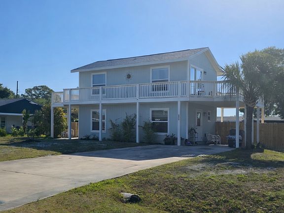 2nd image of 1125 Everest Rd