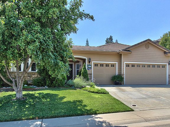 3rd image of 705 Marbella Ct