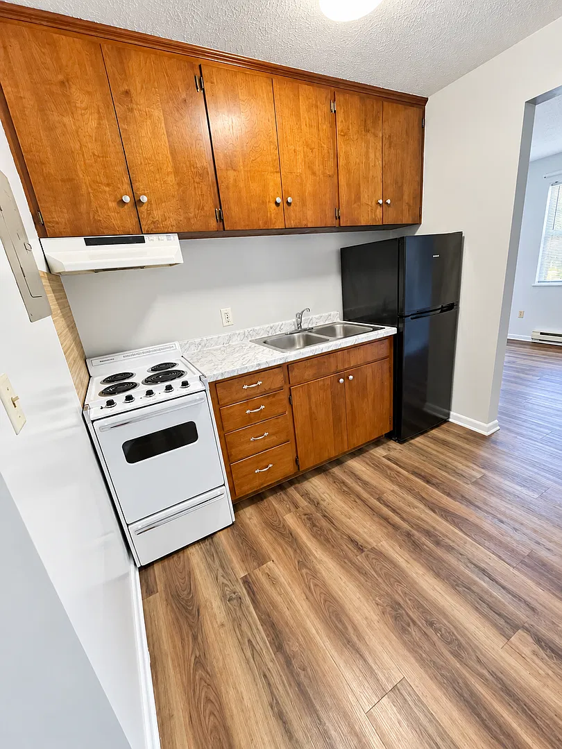 One Bedroom Apartment for Rent — Photo 3