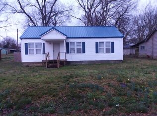 123 Lexington St, Bruceton, TN 38317