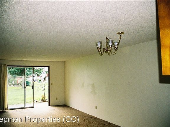 2nd image of 3510 Oak St SE APT 29