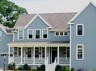 22 Carriage Ln, Wakefield, MA 01880