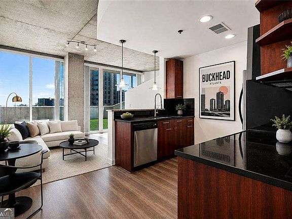 3rd image of 3324 Peachtree Rd NE Unit 808