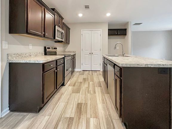 2nd image of 5740 Verracio Ct