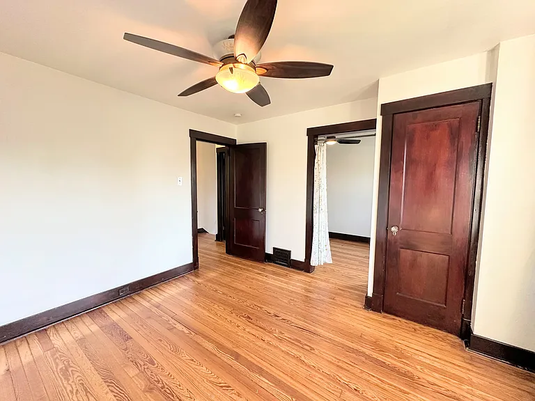 7104 Schoyer Ave — Photo 22