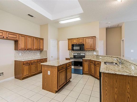 4th image of 3954 Colorado Springs Dr