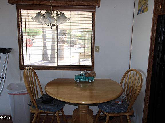 4th image of 521 E Ocotillo Drive