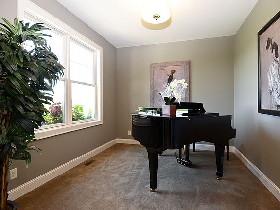 3rd image of 11715 Aster Way