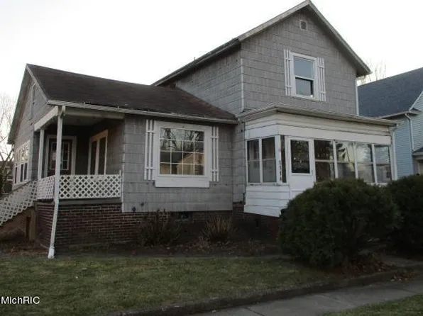 1114 Cedar St, Niles, MI 49120