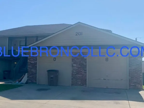 201 Sky Vue Dr APT B, Raymore, MO 64083