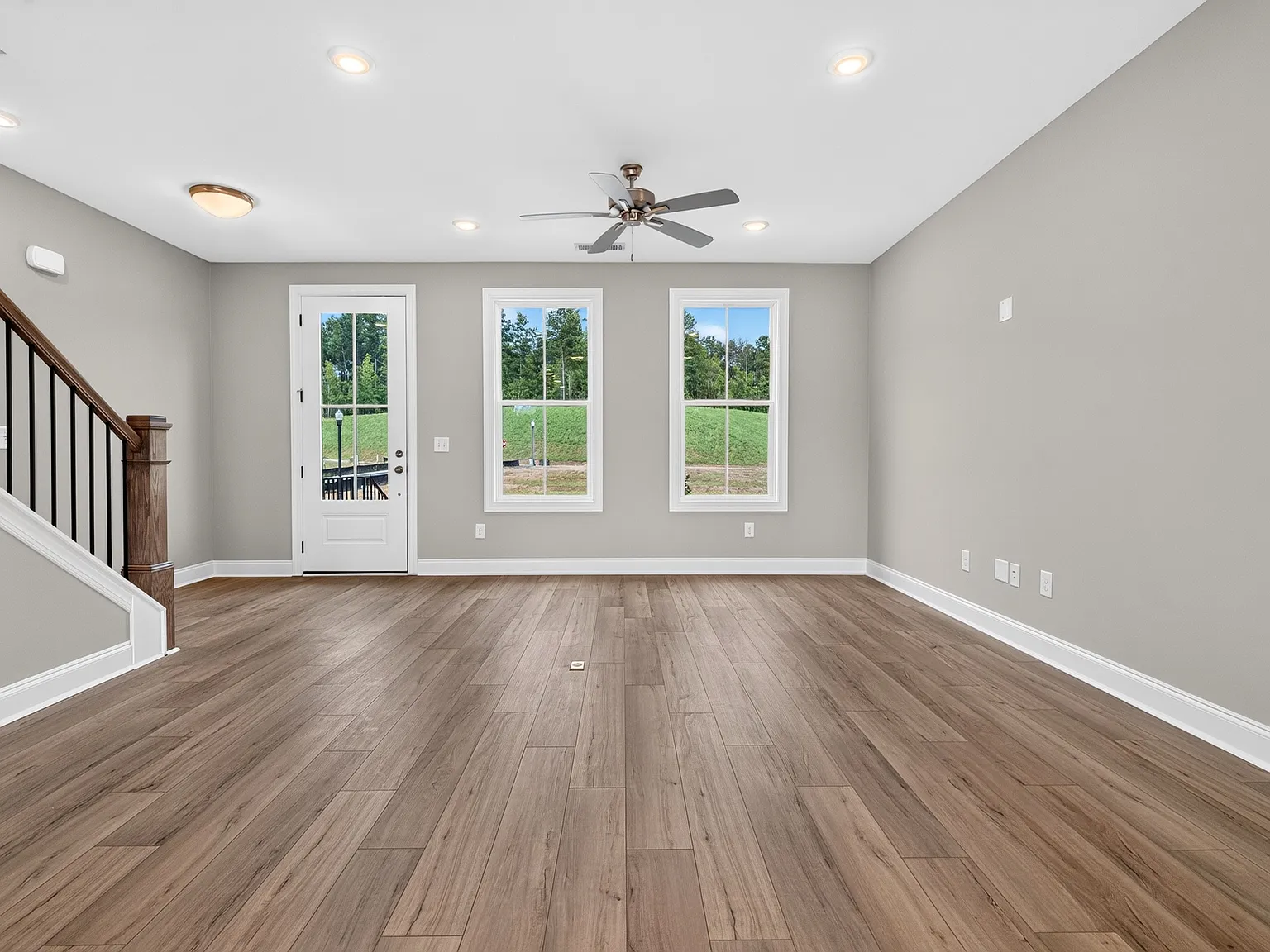 3 bed, 3.5 bath, 1603 sqft, $2,300 — Photo 4