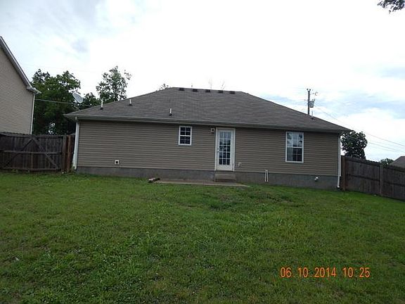 3rd image of 419 Slippery Rock Dr