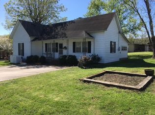 109 Center St, Normandy, TN 37360