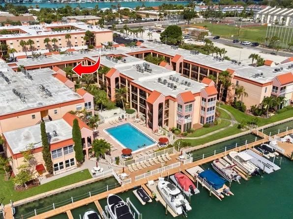 8921 Blind Pass Rd, Saint Pete Beach, FL