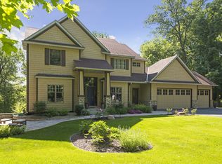 1150 Lyman Ave, Wayzata, MN 55391