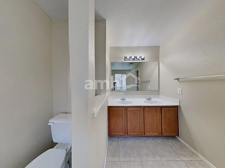 8438 Silver Brush — Photo 14