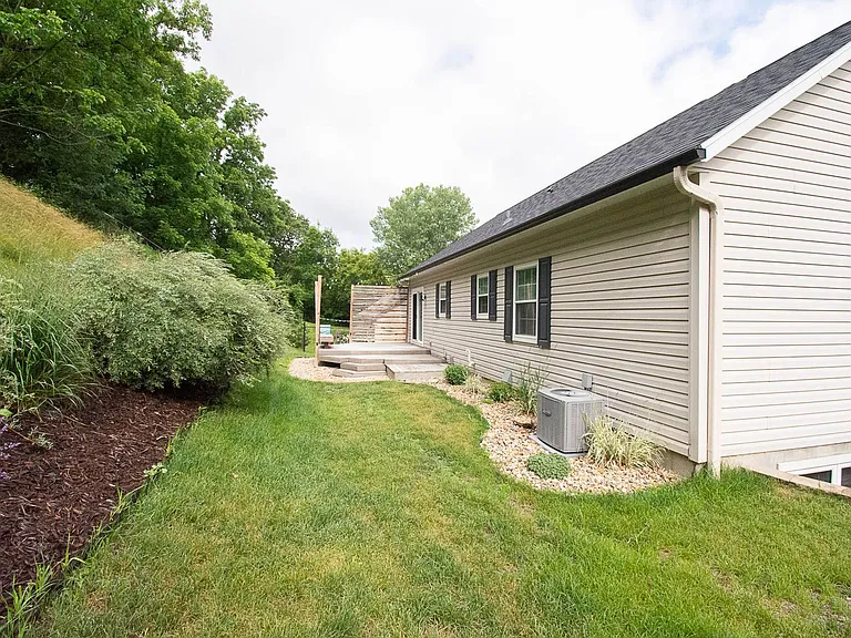 2107 Ponderosa Dr SW — Photo 30