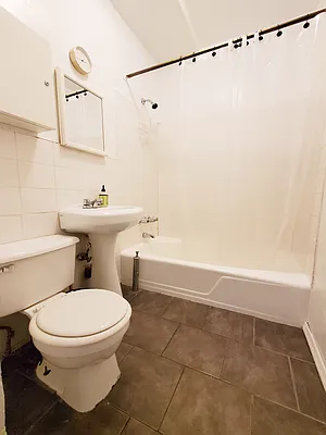 Rented by Sunshine Management Group, LLC | media 17