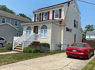 58 Pershing Ave, Valley Stream, NY 11581