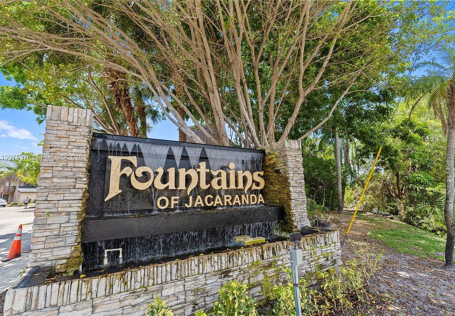 101 SW 96th Ter APT 101