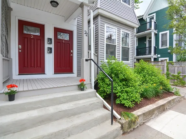 22 Lake St, Somerville, MA 02143