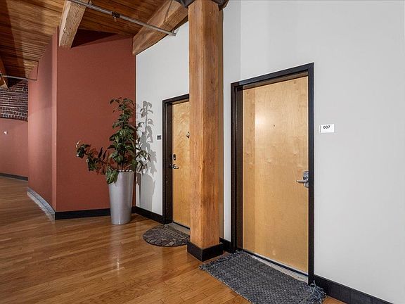 2nd image of 1114 Washington Ave #607