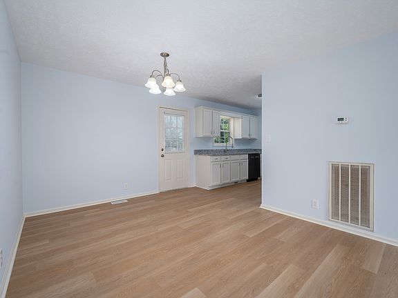 5th image of 1300 Bear Ct