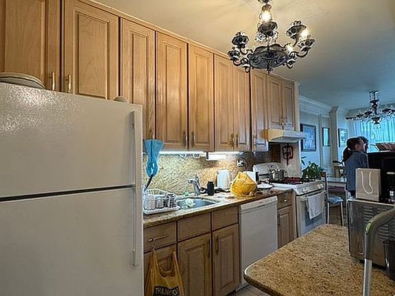 3rd image of 501 Surf Ave APT 13S