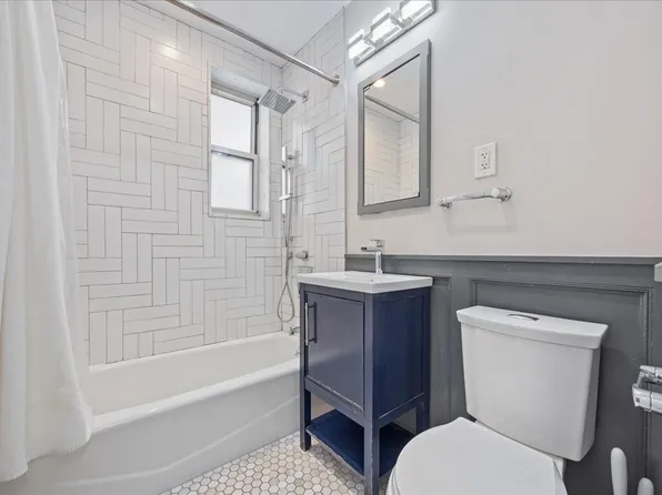 629 Kappock Street image 31 of 38