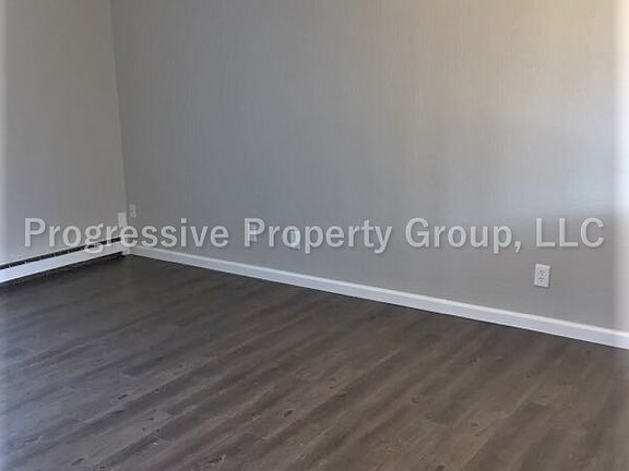 5th image of 3014 N Arcadia St #209