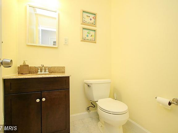 5th image of 2995 Glenora Ln