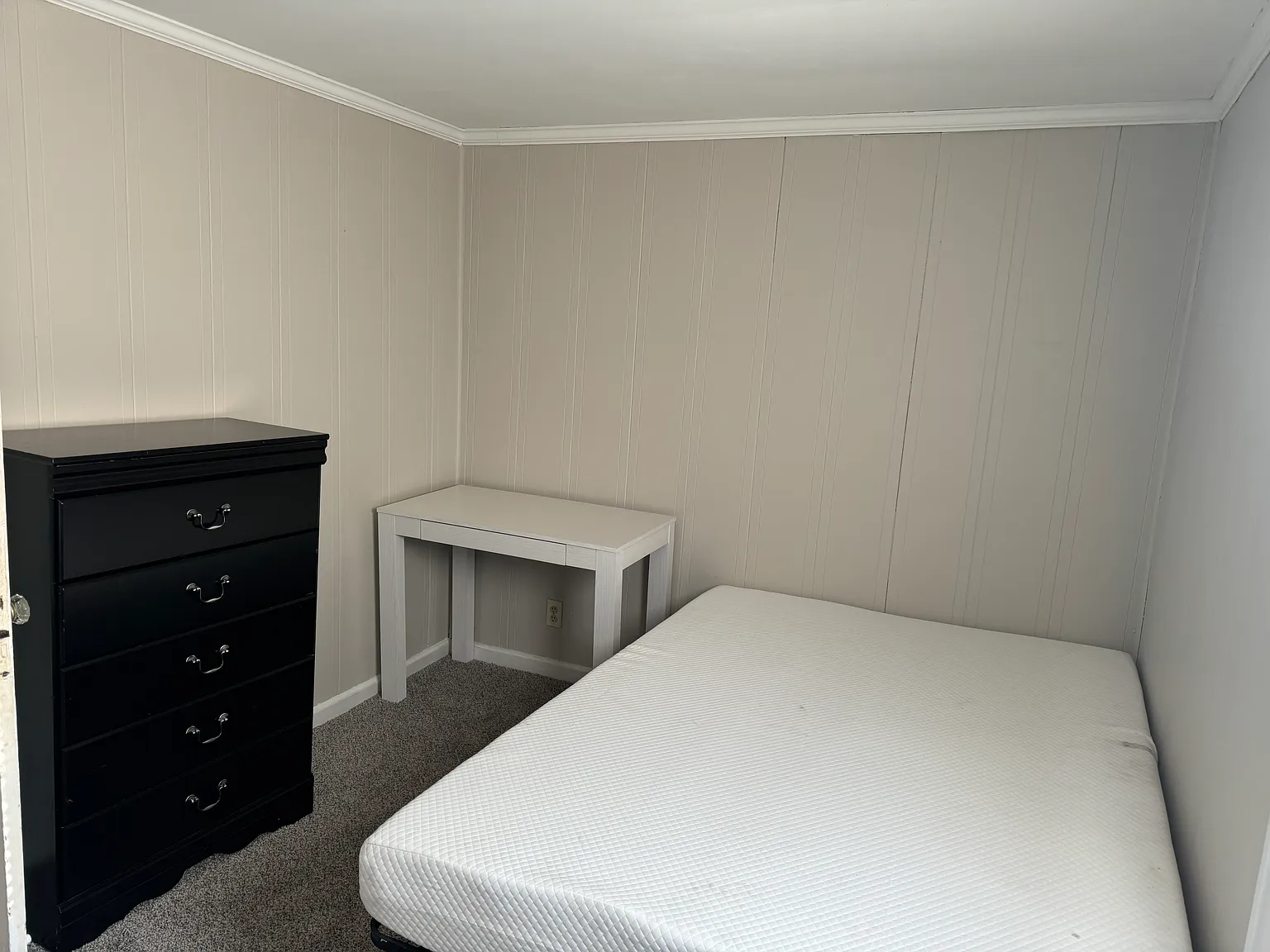 1 bed, 700 sqft, $1,000 — Photo 4