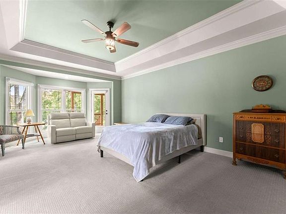 5th image of 5825 Sweetbottom Ln