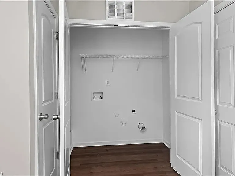 109 Lemon Ln — Photo 4