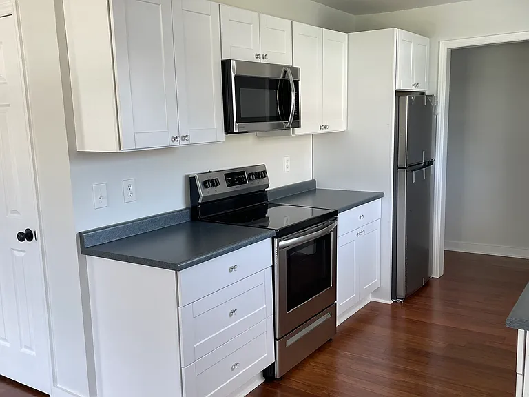 12 Alabama Ave — Photo 6