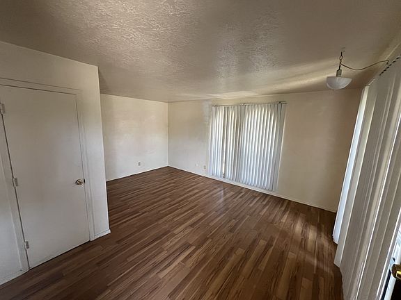 4th image of 12200 Candelaria Rd NE APT D