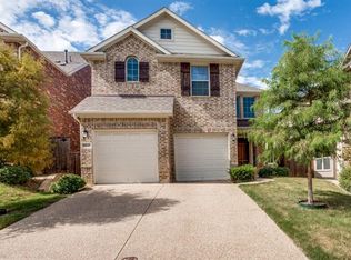 9041 Cottonwood Village Dr, Fort Worth, TX 76120